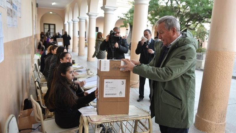 Dusso, el primero en votar