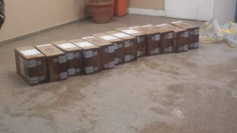 Increíble: baldearon y mojaron las urnas