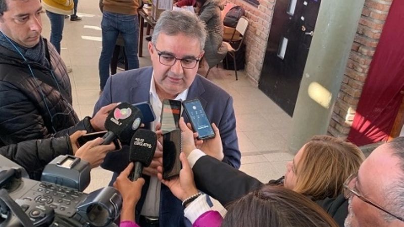 Los primeros números dan a favor del Gobierno