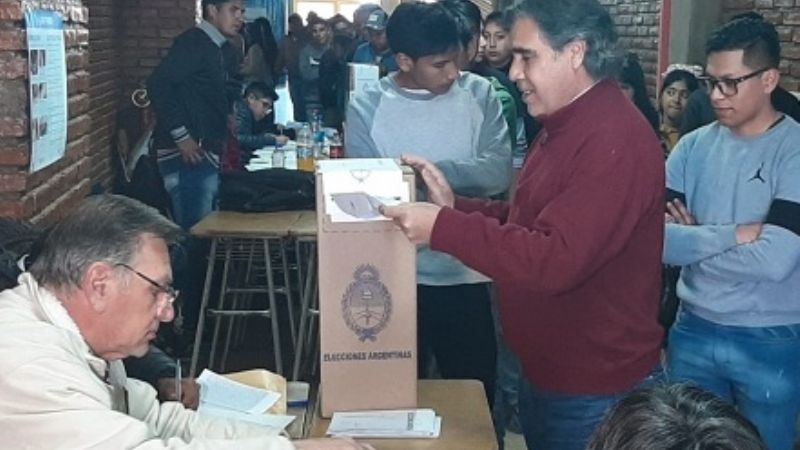 Chico votó en Santa María