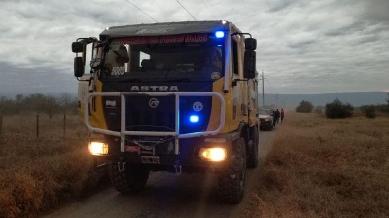 También combaten un incendio forestal en proximidades a Huillapima
