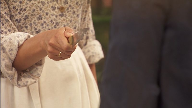 Aprehenden a una mujer por amenazar de muerte con un cuchillo a un joven