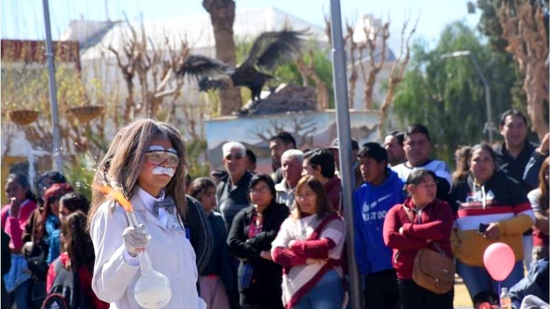 Multitudinario festejos por aniversario de Tinogasta