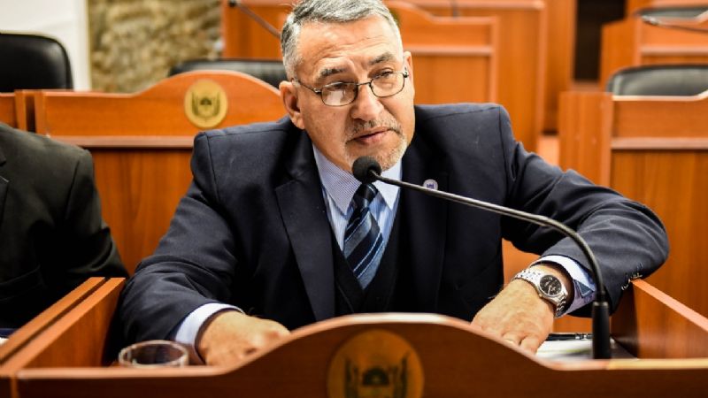 Senadores aprobaron varias resoluciones