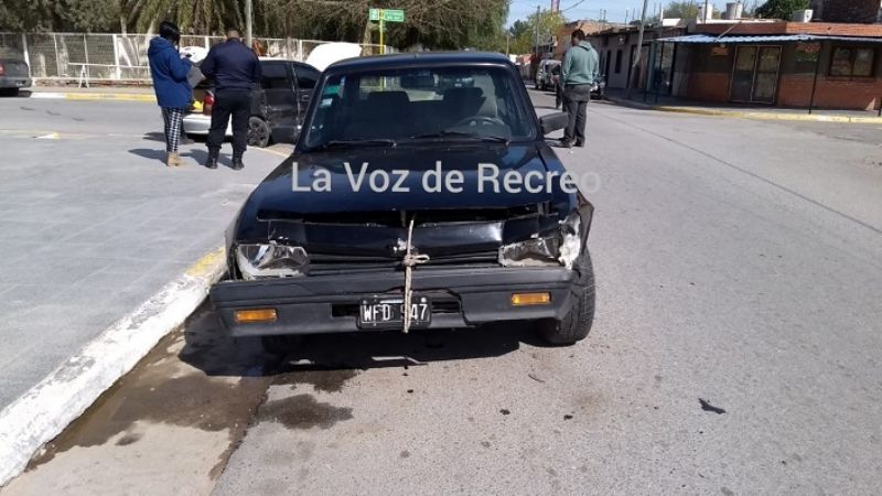Choque en pleno centro de Recreo