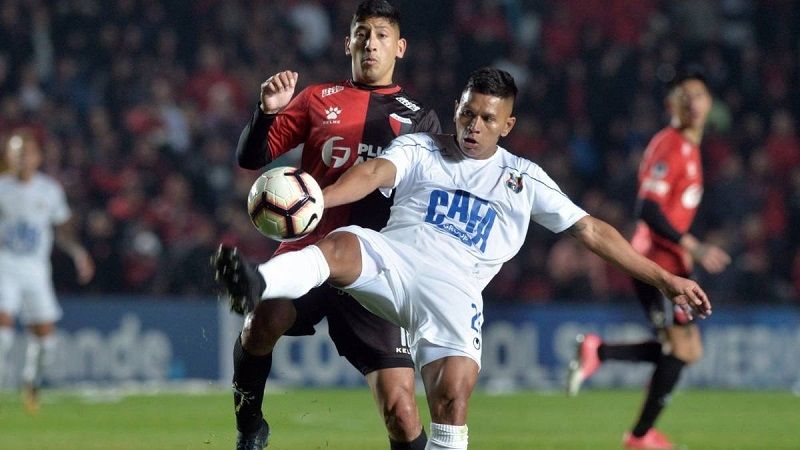 Colón pasó a semifinales con una goleada sobre Zulia