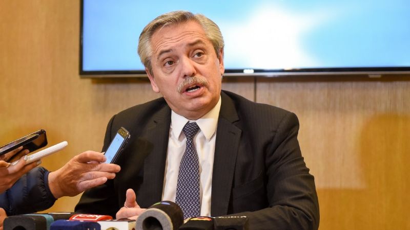 "Hubiera sido mejor devolver el IVA a los sectores más postergados"