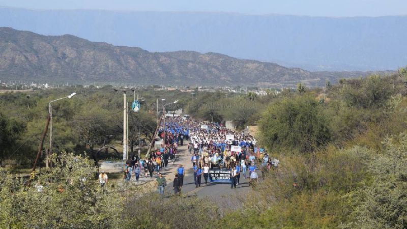 Policías peregrinaron para dar gracias a la Virgen