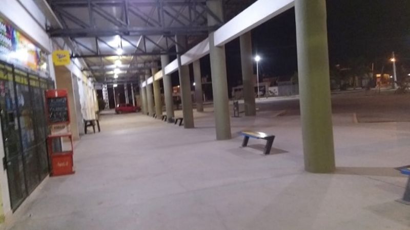 La Terminal de Ómnibus Recreo, sin sala de espera