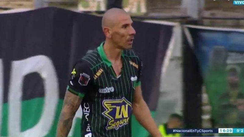 “El Cata” Díaz debutó en Nueva Chicago a los “40”