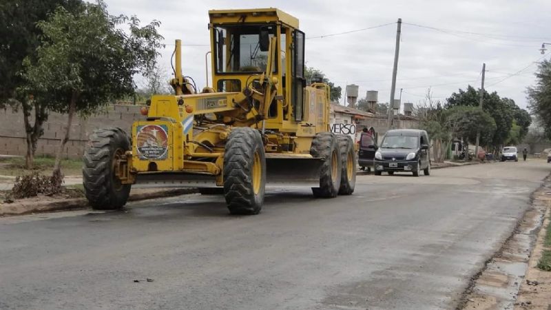 Continúa el plan de asfaltado en barrios de Recreo