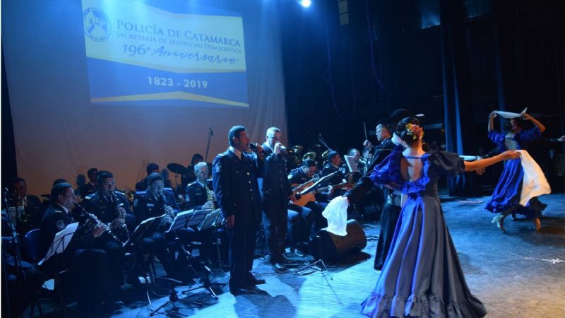 Velada de gala por el 196° aniversario de la creación de la Policía