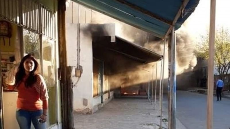 Impresionante incendio en un local de Recreo