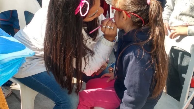 Cientos de niños festejaron su día en la parroquia de San José Obrero