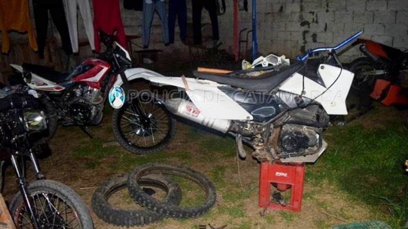 Desbaratan banda que robaba, adulteraba y desarmaba motocicletas