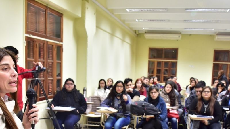 Proyecto Desdémona: pensando en problemas actuales desde los clásicos