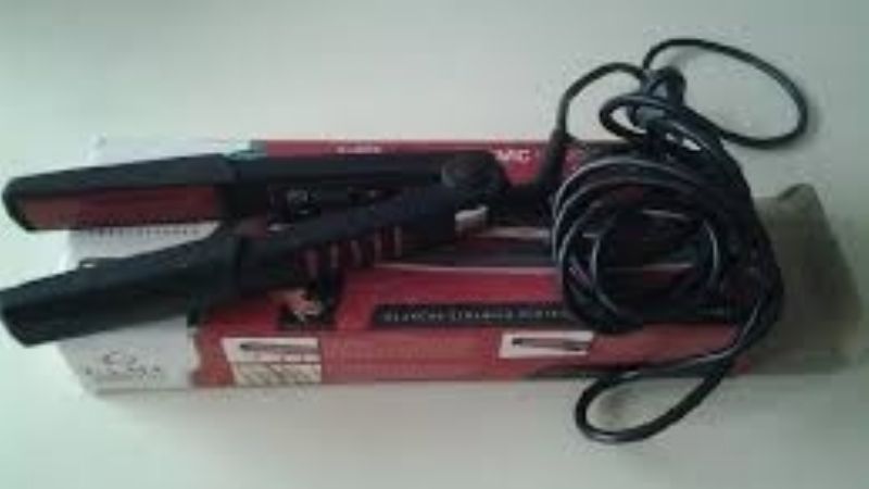 Denunció a su hermano porque le robó una planchita de cabello