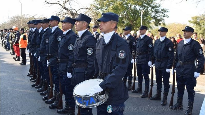 La Gobernadora presidió el acto por el aniversario de la Policía