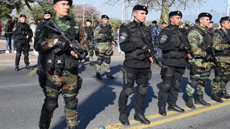 La Gobernadora presidió el acto por el aniversario de la Policía