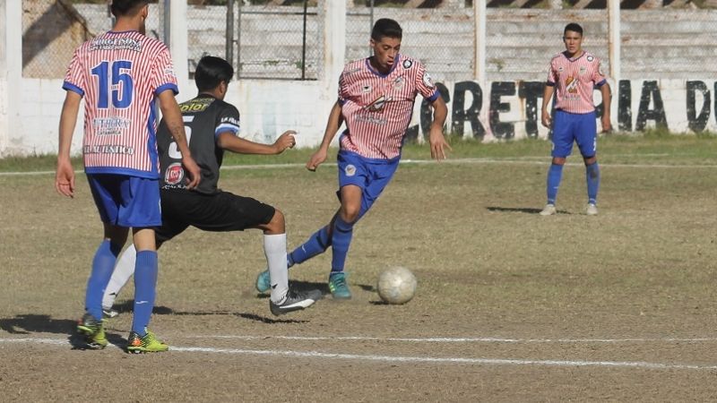 El Auténtico arriesga su invicto ante Social San Antonio