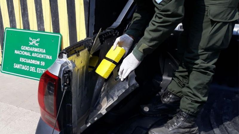 Camioneta que circulaba con más de 56 kilos de cocaína en Frías