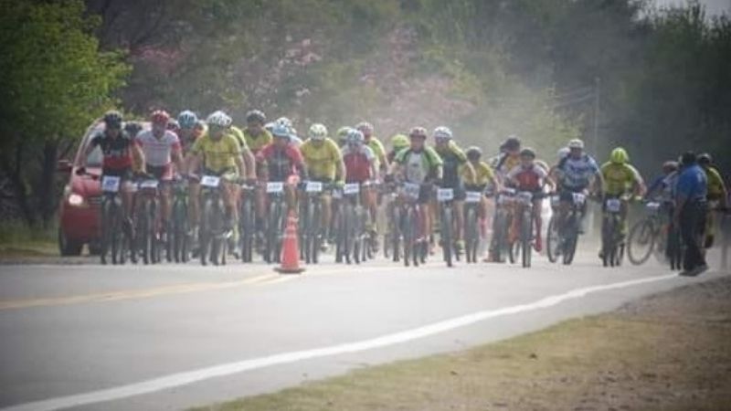 Jais y Vallejos ganaron en Alijilán y lideran el MTB Provincial