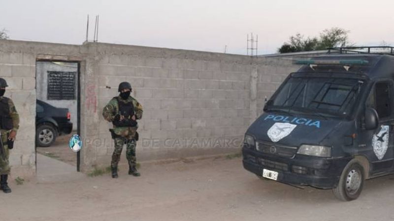 Operativo antidroga: secuestran cocaína, municiones y hay demorados
