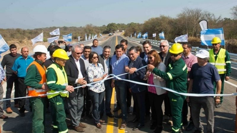 La Gobernadora inauguró las obras sobre el Río Las Cañas