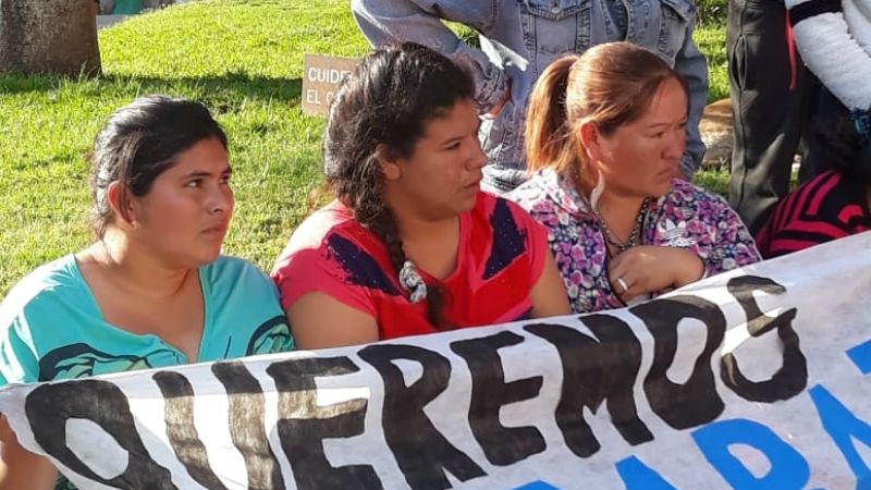 Tensa protesta de vecinos que piden trabajo