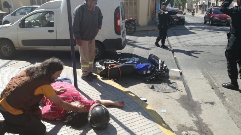 Motociclista herido tras un choque en el centro