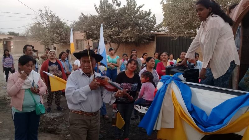 La Madre del Valle visitó a sus hijos en las periferias de Orán