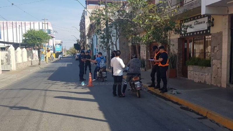 Casi 70 vehículos secuestrados y seis arrestados en controles