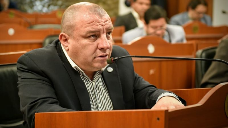 Pedidos de Senadores para obras y servicio de transporte de alumnos