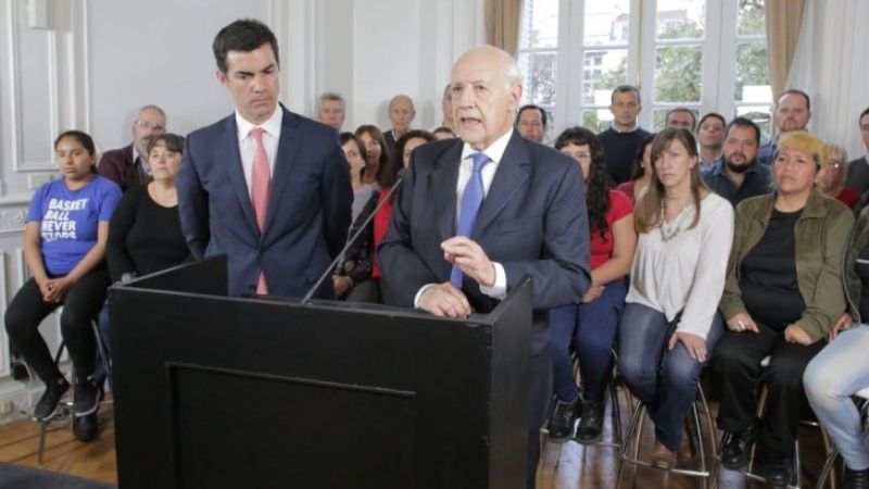 Para Lavagna, el reperfilamiento "nos ubica en un campo de mayor realismo"