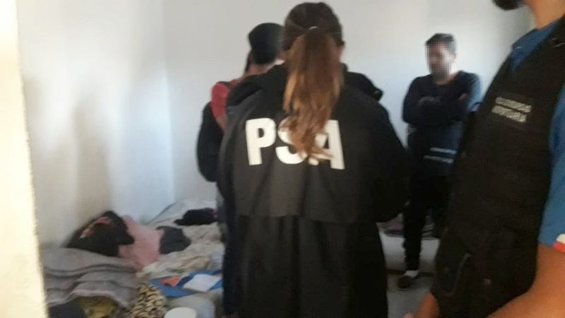 Detuvieron a cuatro personas y secuestran dos kilos de cocaína en Salta