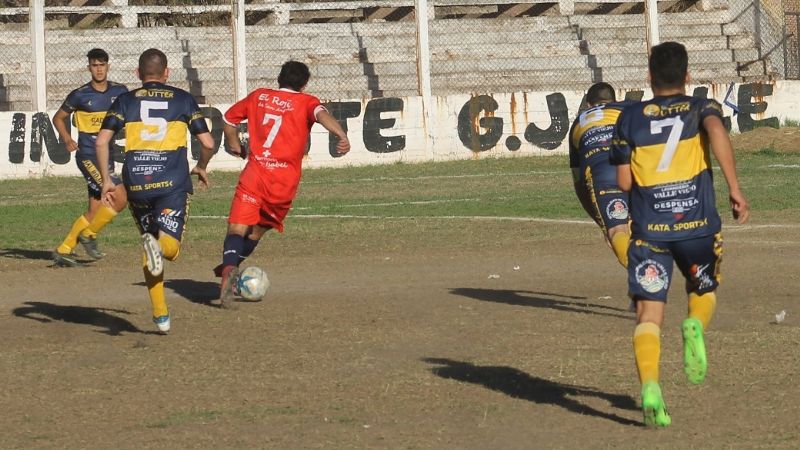 El “Diablo” frenó a S. Rojas y tendió una mano al “Santo”