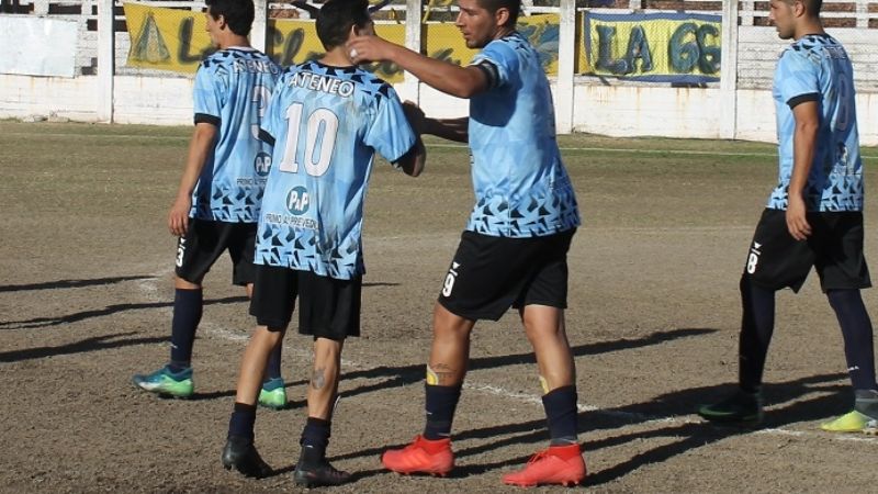 El “Diablo” frenó a S. Rojas y tendió una mano al “Santo”