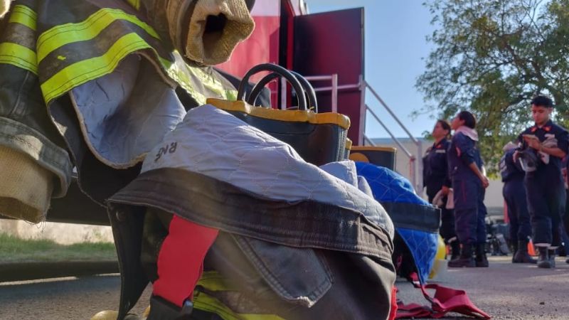 CEMEC capacita a bomberos voluntarios