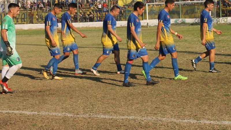 Ayer goleó Chacarita; hoy Juventud-Sarmiento y Policial-Rivadavia