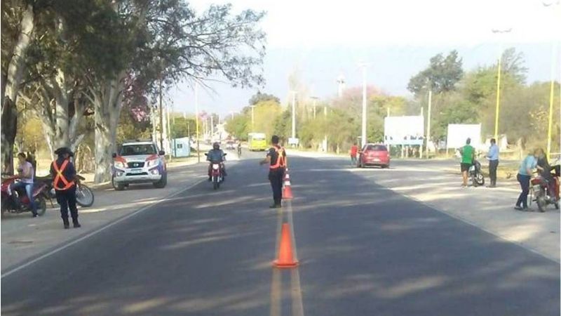 Secuestran 68 vehículos y arrestaron a un joven con droga en operativos