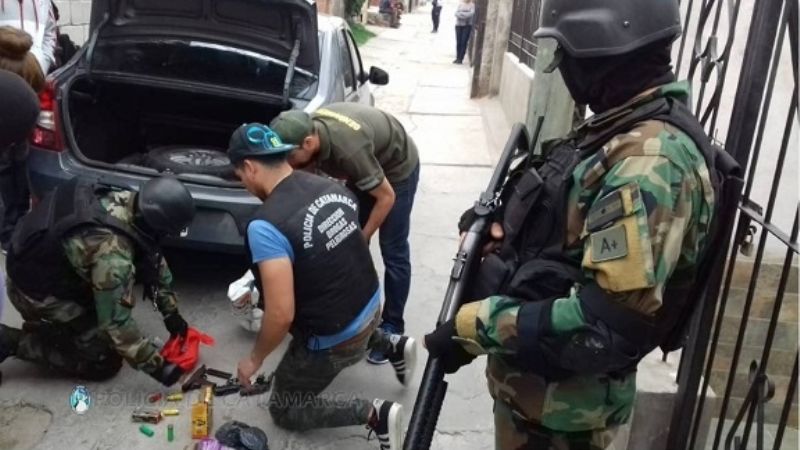 Secuestran armas de fuego, municiones, y droga