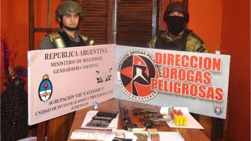 Secuestran armas de fuego, municiones, y droga