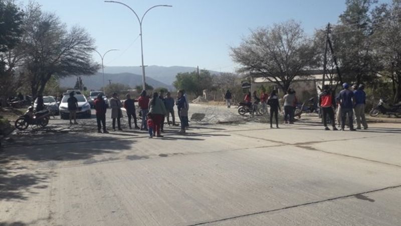 Vecinos no le creen a Páez y seguirán con el reclamo