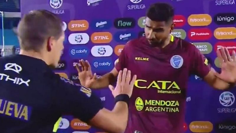 Papelón del árbitro Delfino ante el catamarqueño Varela