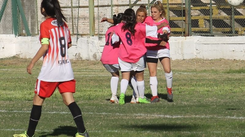 Rivadavia primer campeón del fútbol femenino en Capital