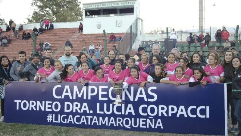 Rivadavia primer campeón del fútbol femenino en Capital
