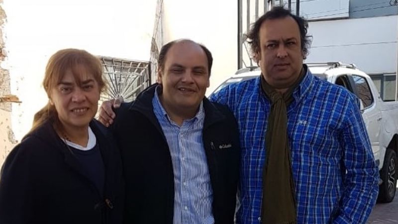 Más apoyo para Gustavo Saadi