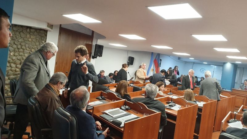 Diputados radicales denunciaron a Cabur