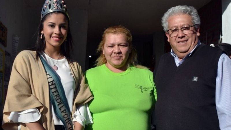Entregan los alimentos de la elección de la Reina del Poncho 2019