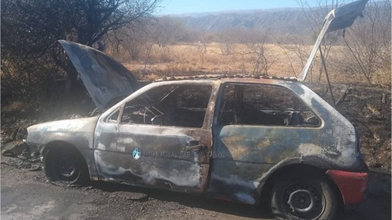 Daños totales en un auto que se incendió